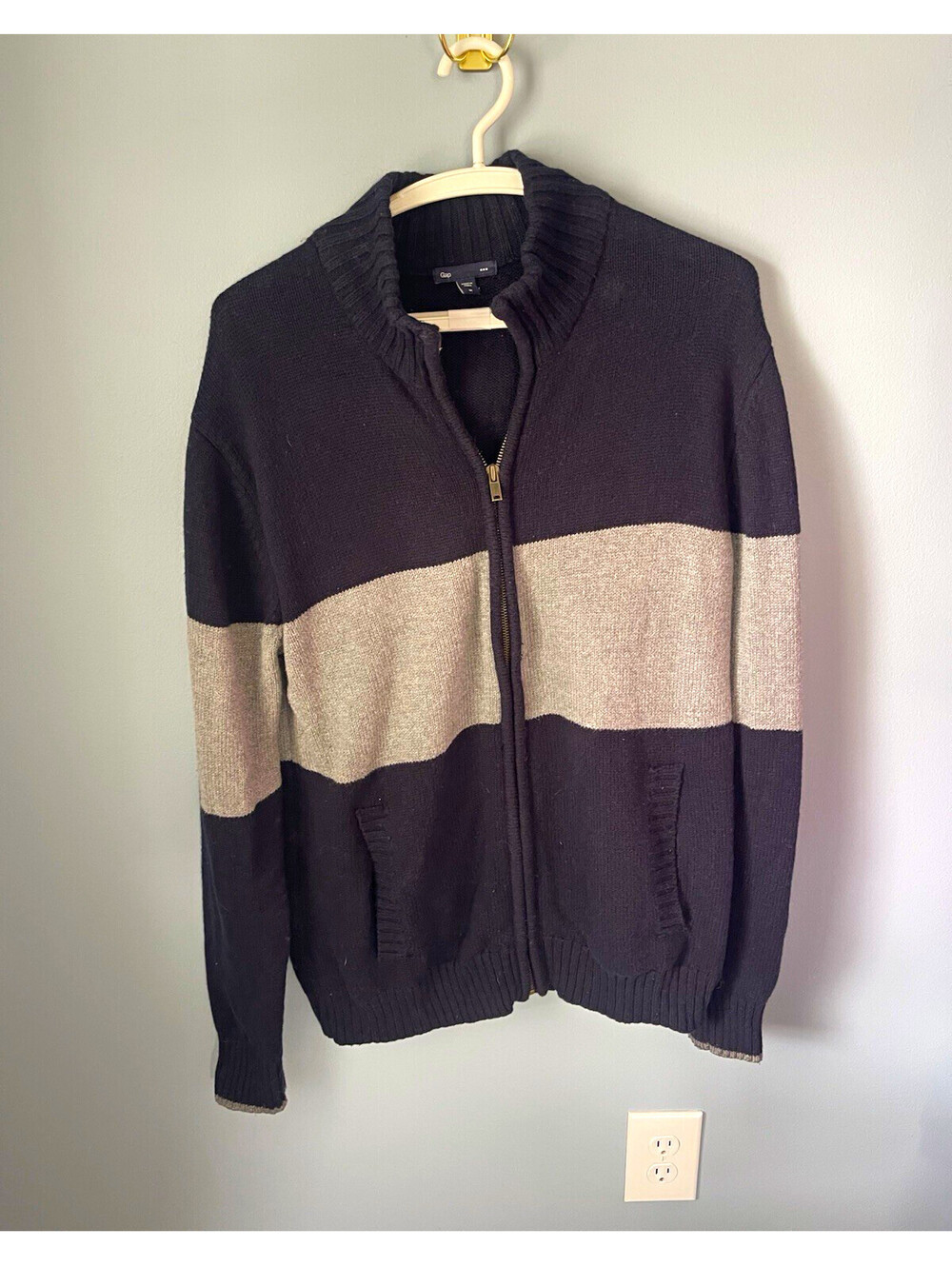 Gap Men's Full Zip Mock Neck Striped Knit Sweater Black Gray M